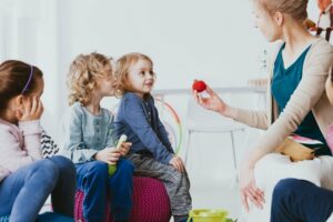 kinder lernen die phonologische bewusstheit im kindergarten kennen