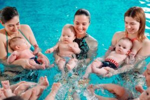 schwimmen-mit-baby-kurs